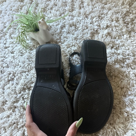Dansko Comfortable Cute Black Strappy Women's Sandals - Picture 6 of 7